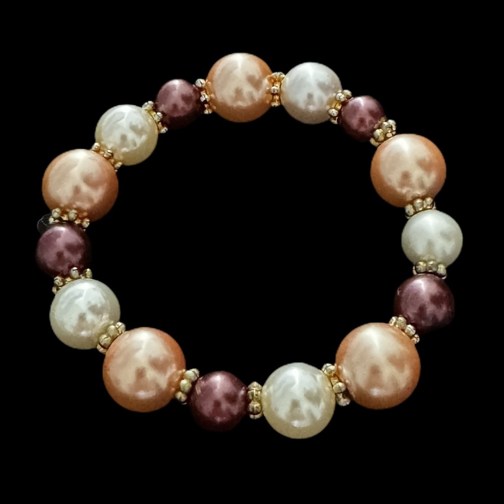 ✨Beautiful Vintage Large Faux Pearls Bracelet